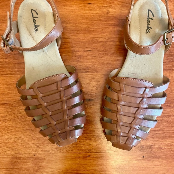 Clarks Sandals Size 7 - Picture 2 of 3